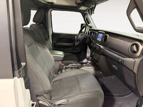 Used 2020 Jeep Wrangler Sport AWD/4WD image 16