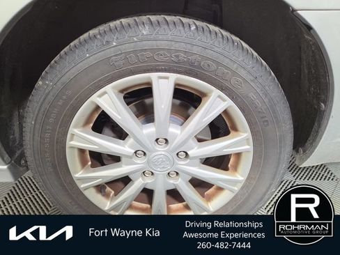 Used 2011 Buick Lucerne CXL w/ Driver Confidence Package FWD image 10