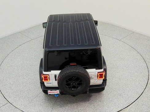 Used 2024 Jeep Wrangler Unlimited AWD/4WD image 27
