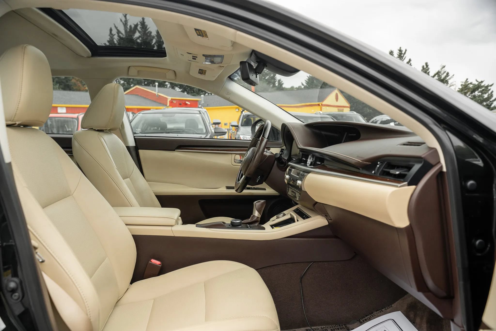 Used 2018 Lexus ES 350 w/ Premier Package FWD image 11