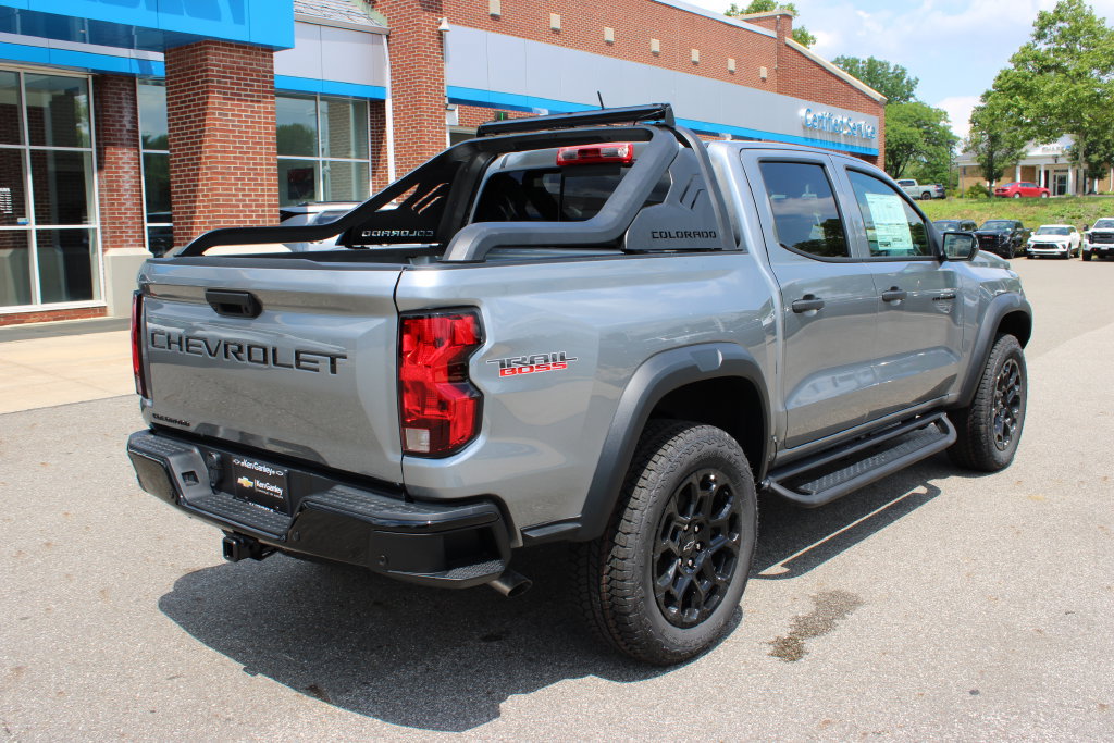 New 2026 Chevrolet Colorado Trail Boss w/ Midnight Edition AWD/4WD image 37