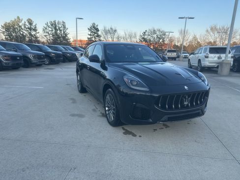 Used 2023 Maserati Grecale GT image 3