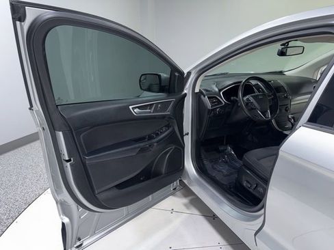 Used 2018 Ford Edge SEL image 8
