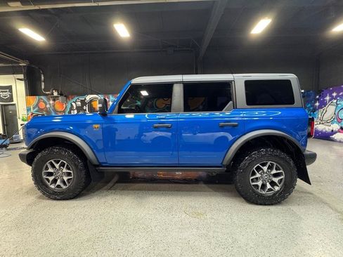 Used 2022 Ford Bronco Badlands AWD/4WD image 2