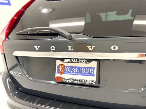 Used 2015 Volvo XC60 T6 Platinum FWD image 8