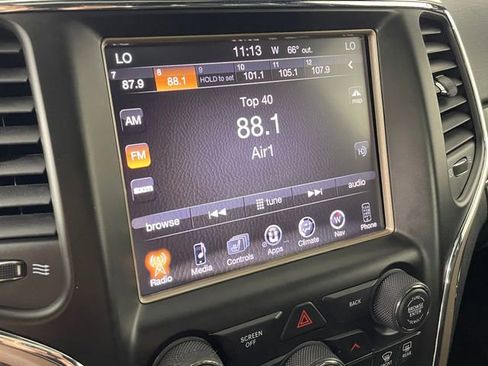 Used 2016 Jeep Grand Cherokee Limited AWD/4WD image 8