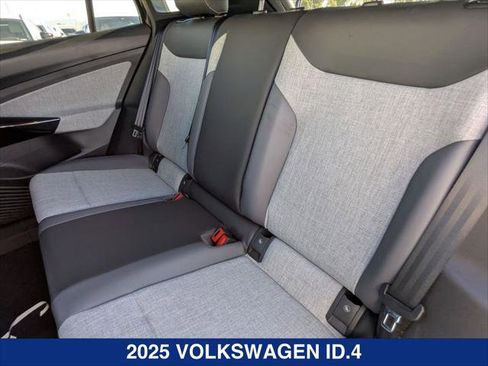 New 2025 Volkswagen ID.4 Pro image 18