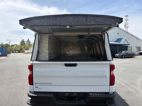 Used 2021 Chevrolet Silverado 1500 W/T RWD image 10