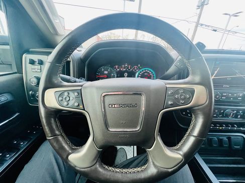 Used 2017 GMC Sierra 2500 Denali w/ Duramax Plus Package image 24