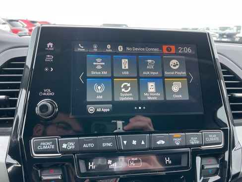 Used 2024 Honda Odyssey EX-L image 17