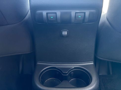 Certified 2017 Jeep Wrangler Unlimited Sahara w/ Connectivity Group image 15