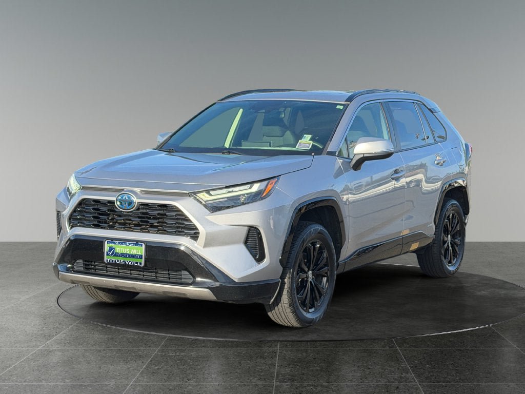 Used 2023 Toyota RAV4 SE w/ Convenience Package AWD/4WD image 3