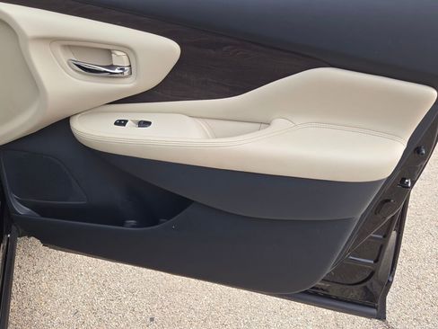 Used 2024 Nissan Murano Platinum w/ Cargo Package image 5