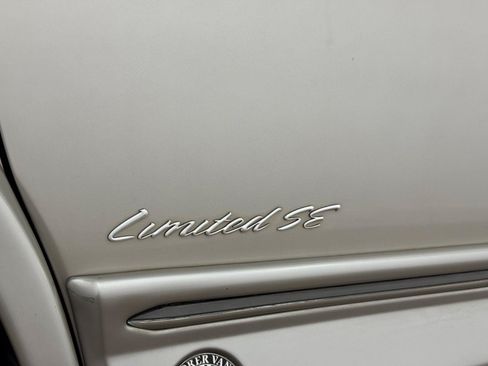 Used 2016 Chevrolet Express 2500 RWD image 44