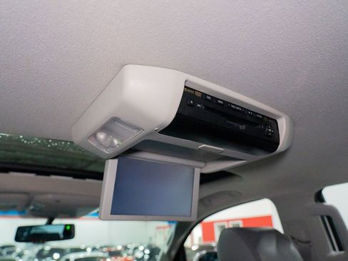 Used 2010 Toyota Sequoia Limited image 27