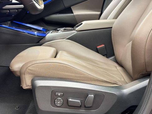 Used 2025 BMW X3 xDrive30i w/ Premium Package AWD/4WD image 13