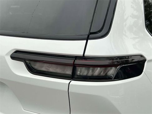 Certified 2024 Jeep Grand Cherokee L Summit image 13