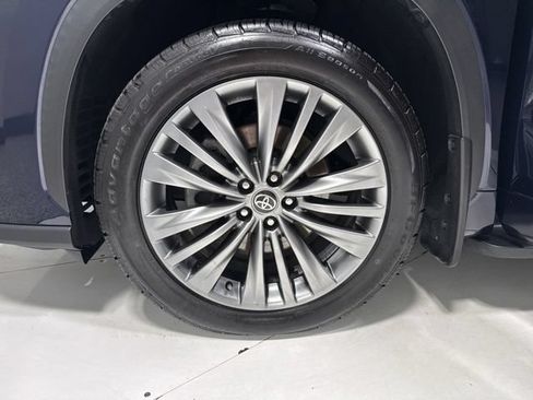 Used 2020 Toyota Highlander Platinum AWD/4WD image 10