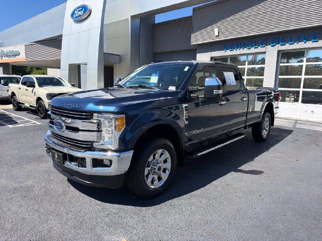 Used 2017 Ford F250 Lariat w/ Chrome Package AWD/4WD image 4