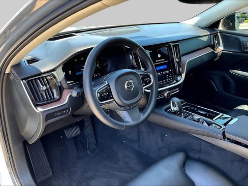 Used 2024 Volvo S60 T8 Ultimate AWD/4WD image 18