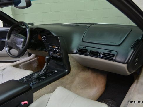 Used 1996 Chevrolet Corvette Convertible RWD image 16