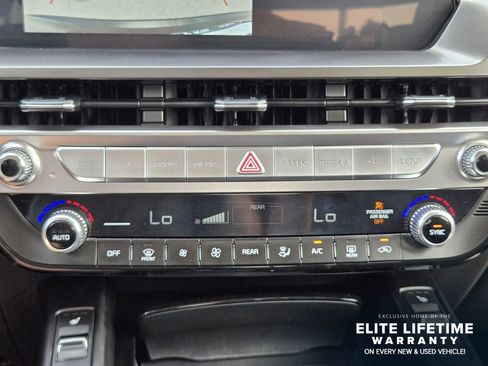 Used 2025 Kia Telluride S AWD/4WD image 21
