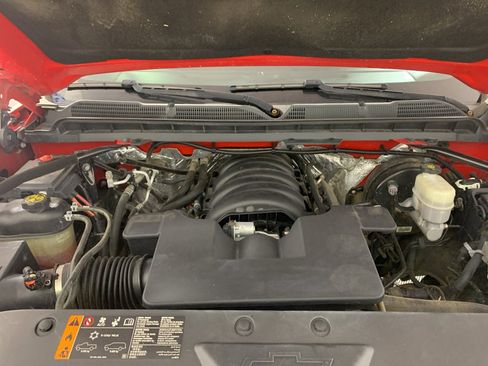 Used 2018 Chevrolet Silverado 1500 Custom w/ Custom Value Package image 10