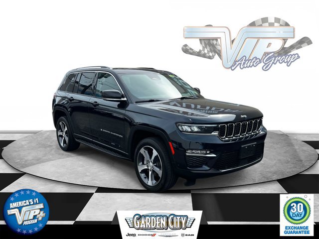 Used 2023 Jeep Grand Cherokee Limited w/ Luxury Tech Group II AWD/4WD image 1