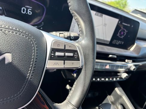 Used 2023 Kia Telluride LX FWD image 33