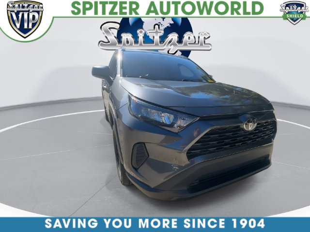Used 2019 Toyota RAV4 LE AWD/4WD image 4