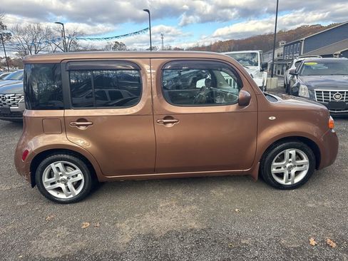 Used 2011 Nissan Cube 1.8 SL w/ Interior Designer Pkg FWD image 12