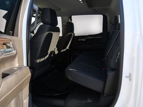 Used 2023 Chevrolet Silverado 1500 LT image 27