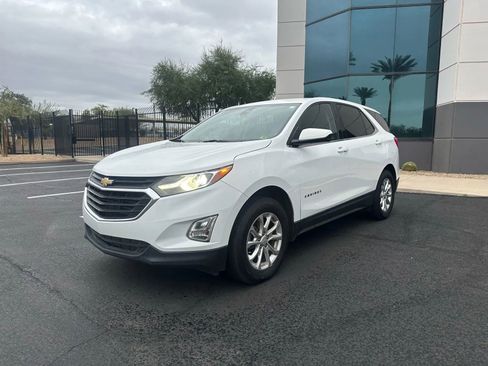 Used 2020 Chevrolet Equinox LT image 1