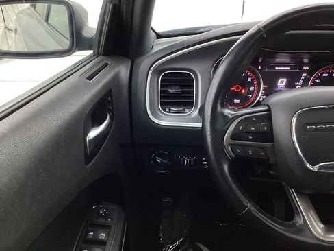 Used 2019 Dodge Charger SXT w/ Leather Interior Group image 33