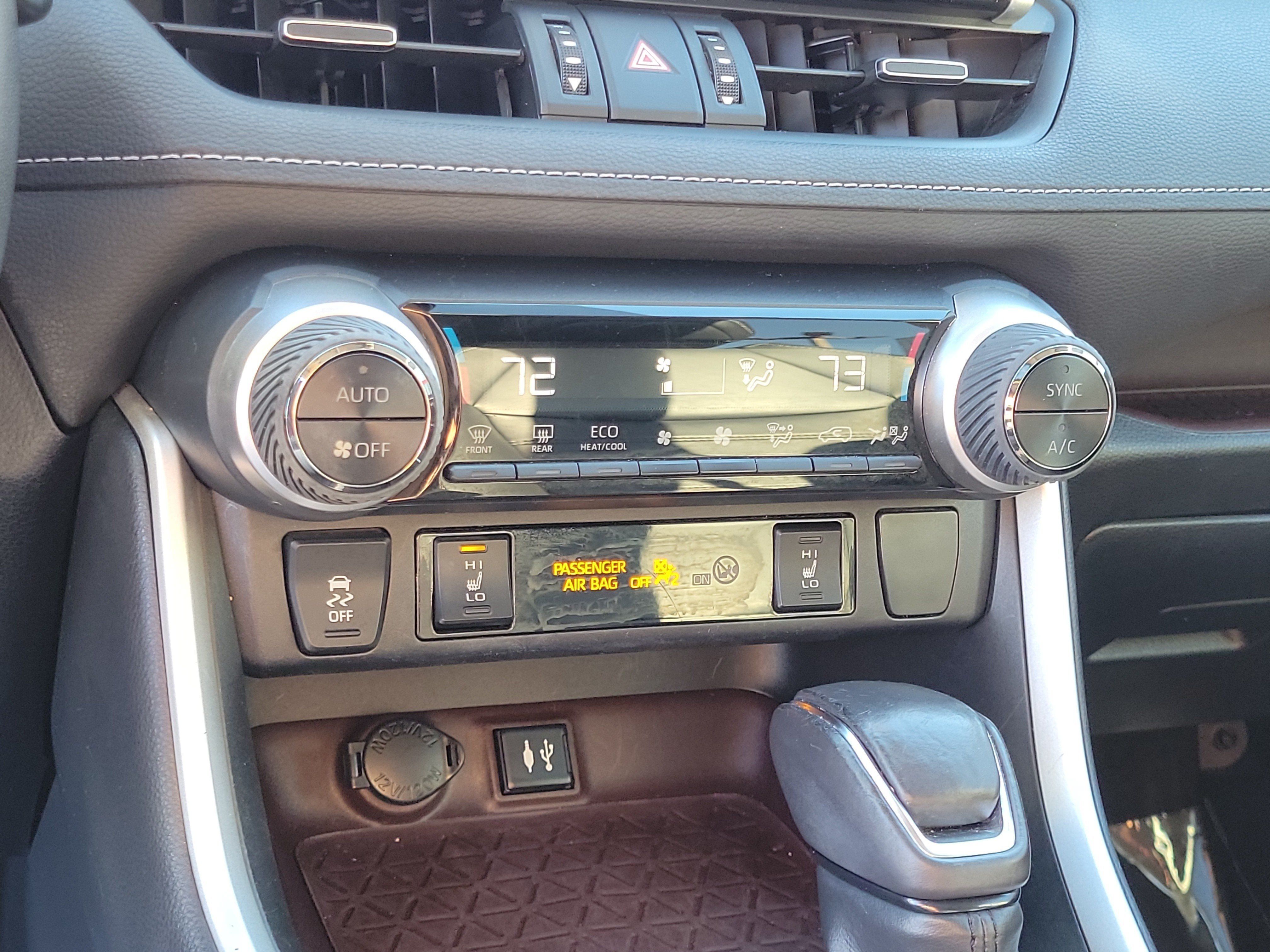 Used 2019 Toyota RAV4 Limited w/ All Weather Liner Package AWD/4WD image 27
