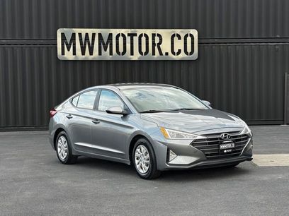 Used 2019 Hyundai Elantra SE w/ Cargo Package