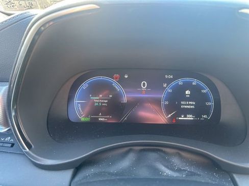 Used 2025 Toyota Highlander Platinum image 14