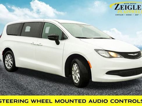 New 2026 Chrysler Voyager LX image 4