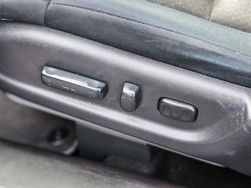 Used 2016 Honda CR-V EX image 12