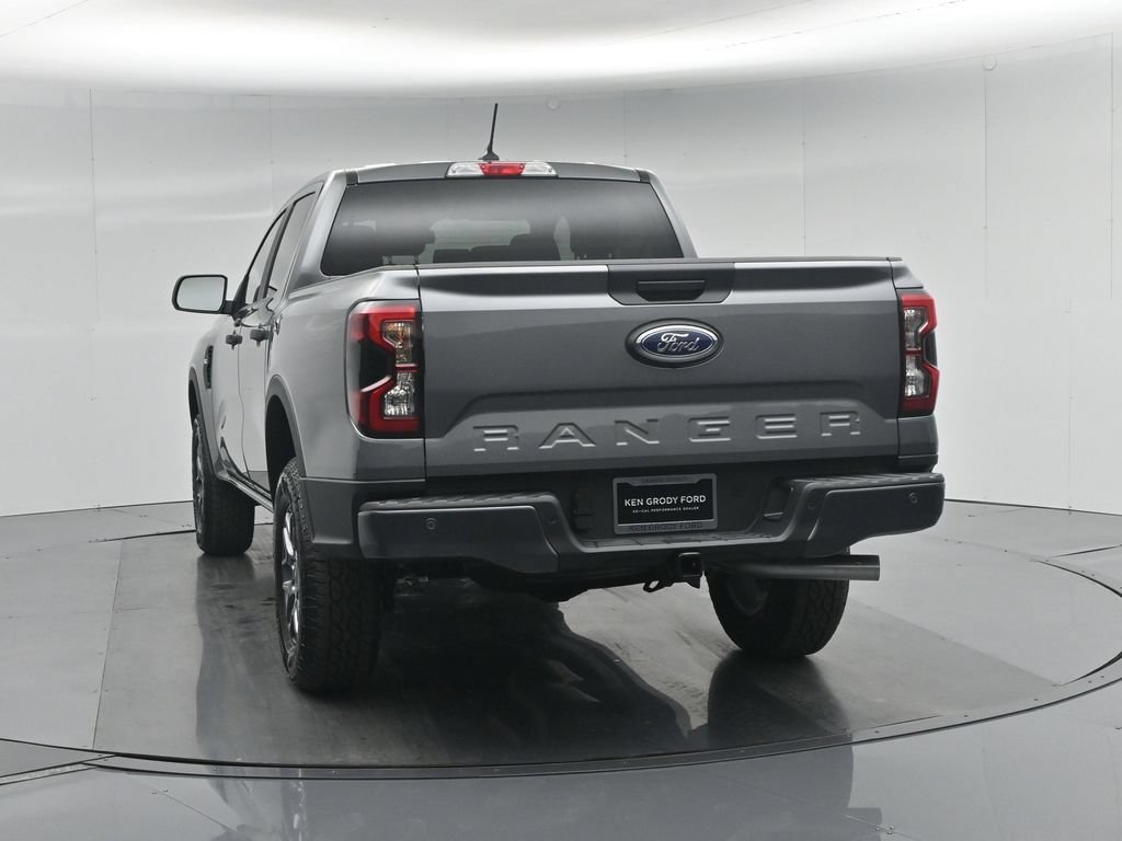 New 2026 Ford Ranger XLT w/ Black Appearance Package AWD/4WD image 25