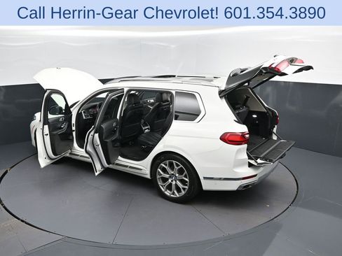 Used 2021 BMW X7 xDrive40i w/ Parking Assistance Package AWD/4WD image 48