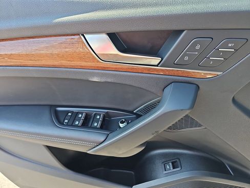 Used 2023 Audi Q5 2.0T Premium Plus image 33