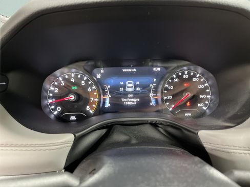 Used 2024 Jeep Compass Limited AWD/4WD image 19