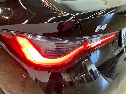 Used 2023 BMW i4 eDrive35 w/ Premium Package RWD image 31
