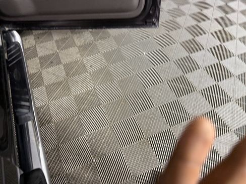 Used 2013 Ford F150 XLT w/ XLT Chrome Pkg image 12