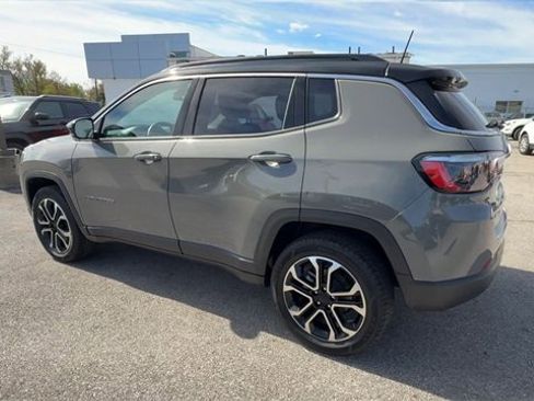 Used 2022 Jeep Compass Limited image 6