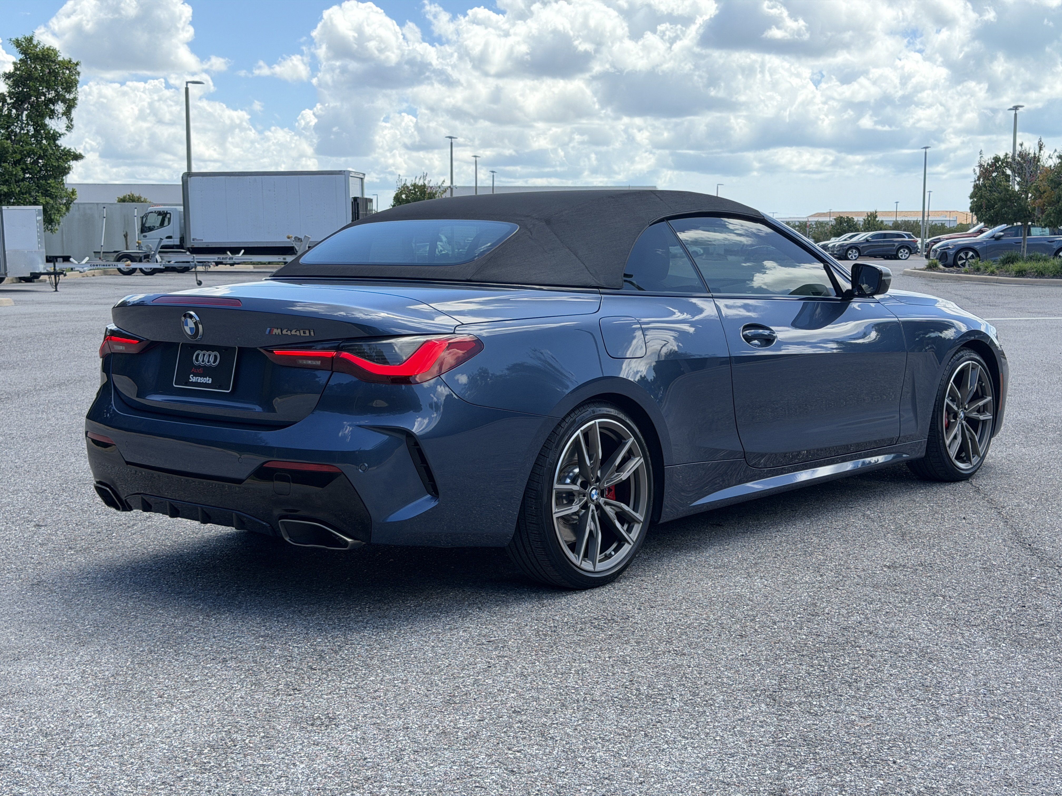 Used 2022 BMW M440i Convertible RWD image 10