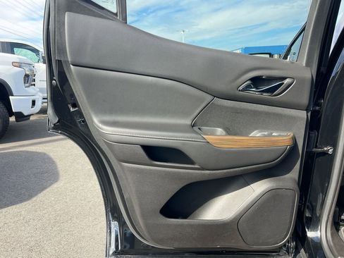 Used 2022 GMC Acadia SLE w/ Driver Convenience Package image 28