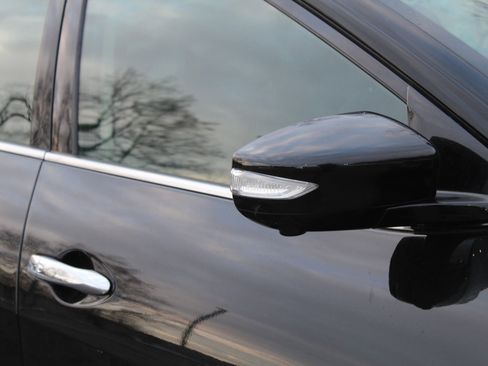 Used 2017 Nissan Maxima Platinum w/ Medallion Package image 39