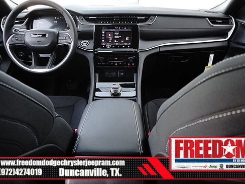 New 2025 Jeep Grand Cherokee L Laredo RWD image 11